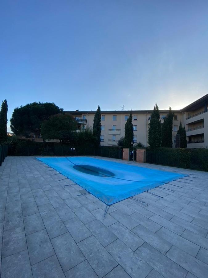 Rose T2 Ensoleille-piscine-parking Prive -fibre -balcon